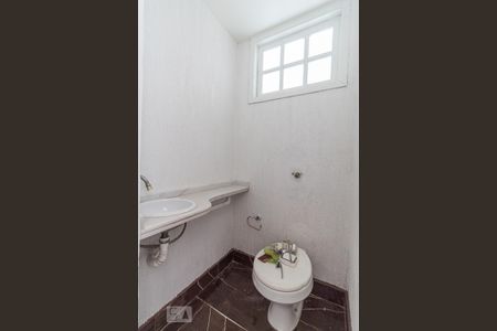 Banheiro de apartamento para alugar com 1 quarto, 52m² em Centro Histórico, Porto Alegre