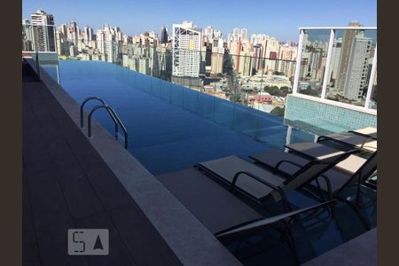 Área comum - Piscina de apartamento à venda com 2 quartos, 70m² em Setor Bueno, Goiânia