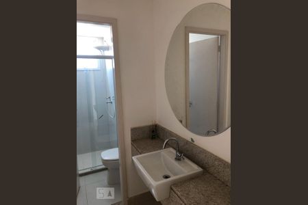 Banheiro de apartamento à venda com 2 quartos, 70m² em Setor Bueno, Goiânia