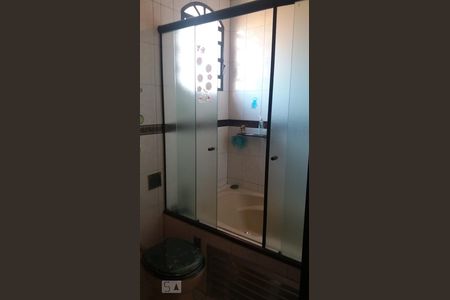 Banheiro Social andar superior de casa para alugar com 3 quartos, 140m² em Santa Maria, São Caetano do Sul