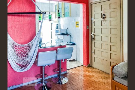 Sala de apartamento à venda com 1 quarto, 48m² em Centro Histórico, Porto Alegre