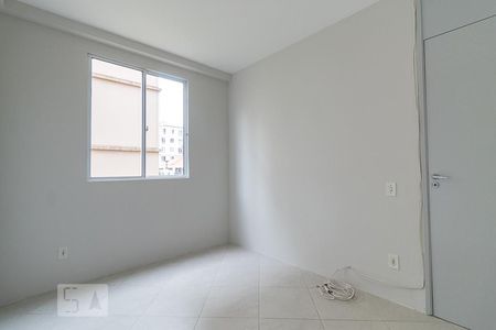 Dormitório 1 de apartamento para alugar com 2 quartos, 46m² em Protásio Alves, Porto Alegre