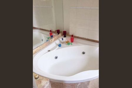 Apartamento à venda com 115m², 3 quartos e 3 vagasSuíte - Banheira