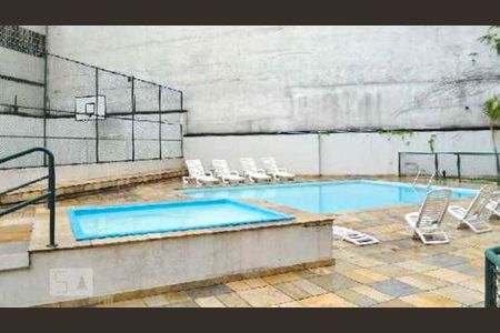 Apartamento à venda com 115m², 3 quartos e 3 vagasÁrea comum - Piscina