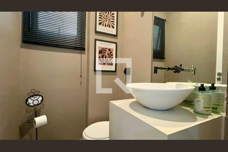Lavabo de apartamento para alugar com 3 quartos, 115m² em Sumaré, São Paulo