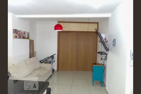 Sala de kitnet/studio para alugar com 1 quarto, 57m² em Campos Elíseos, São Paulo