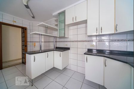 Apartamento à venda com 135m², 2 quartos e 2 vagasCozinha