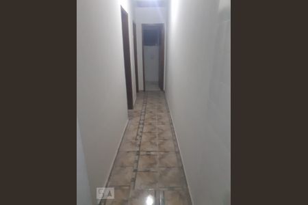 Corredor de casa para alugar com 2 quartos, 80m² em Quitaúna, Osasco