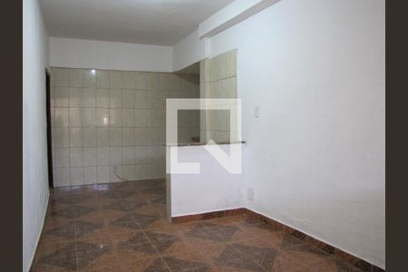 Sala de casa para alugar com 2 quartos, 60m² em Vila Paranaguá, São Paulo