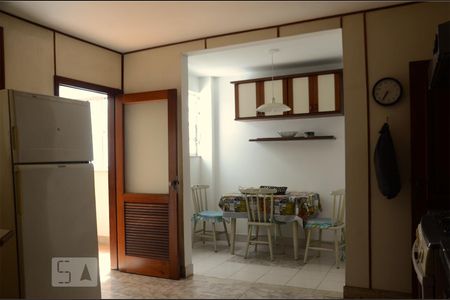 Apartamento à venda com 210m², 4 quartos e 3 vagasCopa