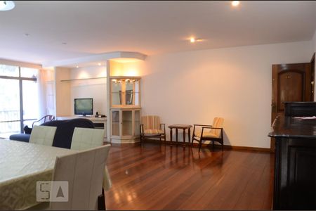 Sala de apartamento à venda com 4 quartos, 210m² em Barra da Tijuca, Rio de Janeiro