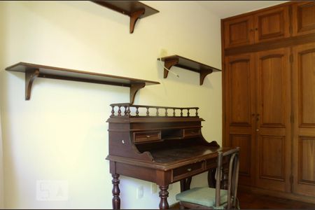 Apartamento à venda com 210m², 4 quartos e 3 vagasQuarto 02 - Suíte