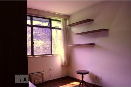 Apartamento à venda com 210m², 4 quartos e 3 vagasQuarto 02