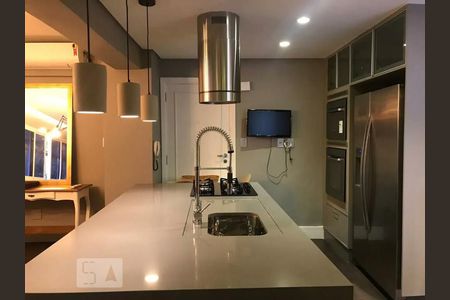 Apartamento para alugar com 130m², 3 quartos e 1 vaga Apartamento para alugar com 130m², 3 quartos e 1 vagaCozinha