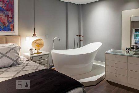 Apartamento para alugar com 130m², 3 quartos e 1 vaga Apartamento para alugar com 130m², 3 quartos e 1 vagaSuíte