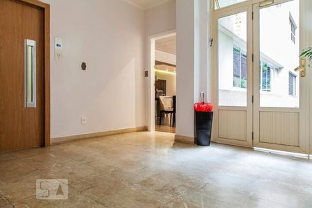 Apartamento para alugar com 130m², 3 quartos e 1 vaga Apartamento para alugar com 130m², 3 quartos e 1 vagaHall