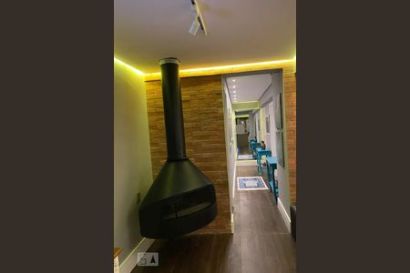 Apartamento para alugar com 130m², 3 quartos e 1 vaga Apartamento para alugar com 130m², 3 quartos e 1 vagaLareira