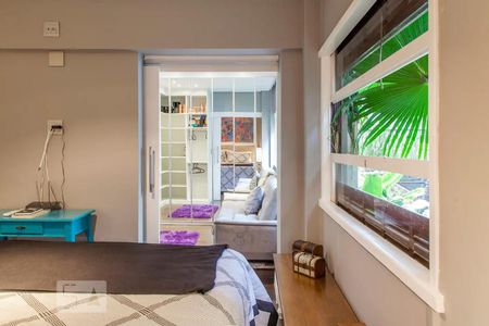 Apartamento para alugar com 130m², 3 quartos e 1 vaga Apartamento para alugar com 130m², 3 quartos e 1 vagaSuíte - vista para o closet