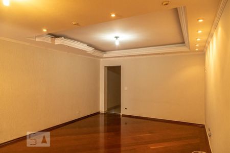 Sala de casa para alugar com 3 quartos, 205m² em Vila Nhocune, São Paulo