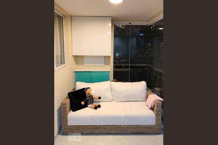 Apartamento à venda com 83m², 3 quartos e 2 vagasVaranda da Sala