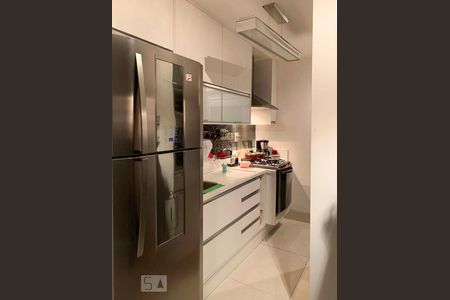 Apartamento à venda com 83m², 3 quartos e 2 vagasCozinha