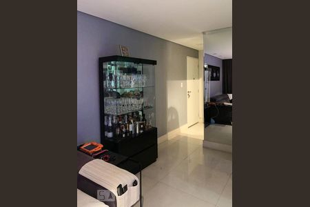 Apartamento à venda com 83m², 3 quartos e 2 vagasDetalhe da Sala