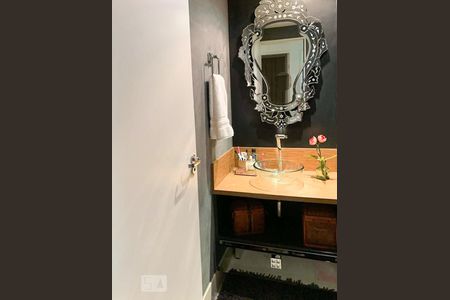 Apartamento à venda com 83m², 3 quartos e 2 vagasBanheiro