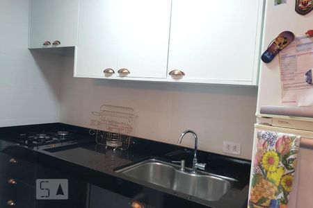 Apartamento à venda com 56m², 2 quartos e sem vagaCozinha