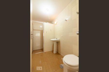 Banheiro de apartamento para alugar com 1 quarto, 60m² em Vila Nova Conceição, São Paulo