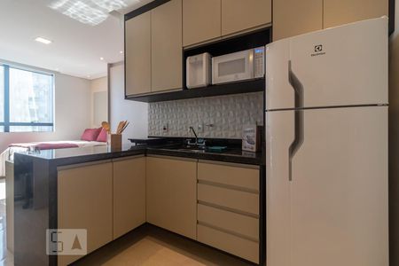 Cozinha de kitnet/studio para alugar com 1 quarto, 27m² em Bethaville I, Barueri