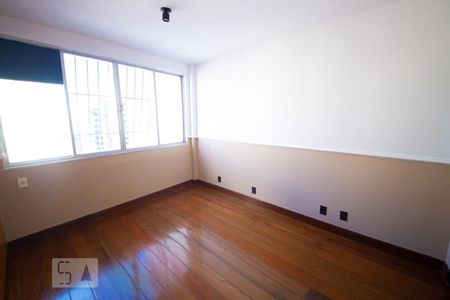 Suíte de apartamento para alugar com 2 quartos, 80m² em Ingá, Niterói