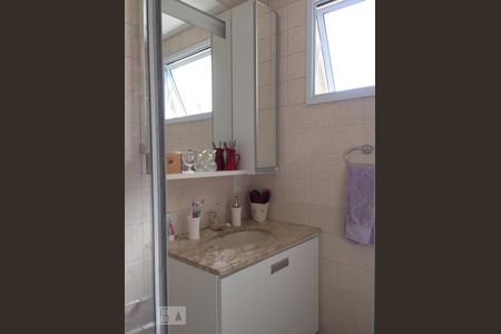 Banheiro Social de apartamento para alugar com 2 quartos, 60m² em Vila Paulista, São Paulo