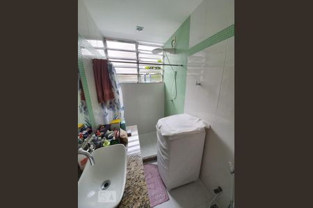 Banheiro de apartamento para alugar com 1 quarto, 45m² em Maracanã, Rio de Janeiro
