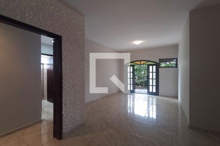 Sala de apartamento para alugar com 3 quartos, 134m² em Jardim Guanabara, Rio de Janeiro