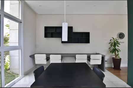 Apartamento para alugar com 69m², 2 quartos e 2 vagasSala de reunião