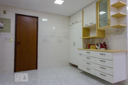Apartamento à venda com 130m², 3 quartos e 2 vagasCozinha