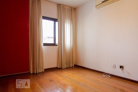 Apartamento à venda com 130m², 3 quartos e 2 vagasSuíte