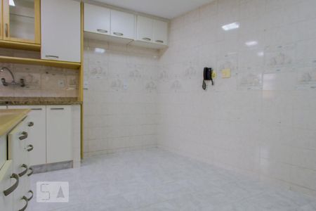 Apartamento à venda com 130m², 3 quartos e 2 vagasCozinha