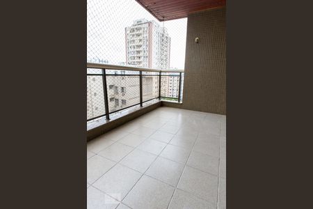 Varanda de apartamento para alugar com 3 quartos, 130m² em Tijuca, Rio de Janeiro