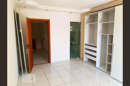Suíte de casa à venda com 4 quartos, 197m² em São José, Canoas