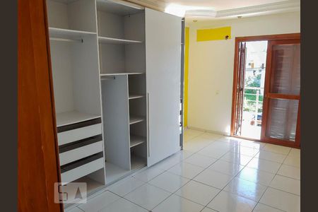 Suíte de casa à venda com 4 quartos, 197m² em São José, Canoas