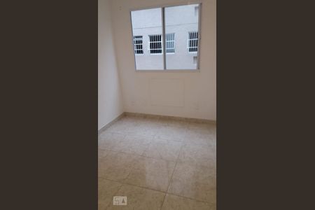 Quarto 1 de apartamento para alugar com 2 quartos, 41m² em Del Castilho, Rio de Janeiro