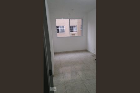 Sala de apartamento para alugar com 2 quartos, 41m² em Del Castilho, Rio de Janeiro