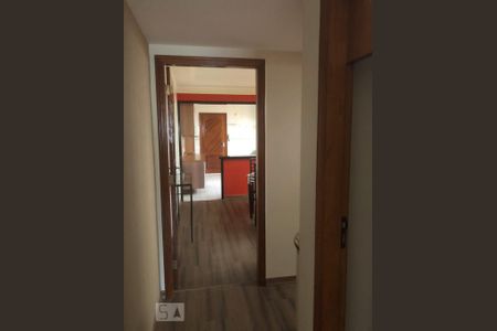 Corredor de casa para alugar com 3 quartos, 128m² em Jardim Taboão, São Paulo