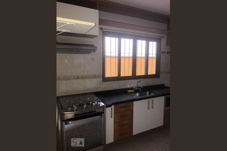 Cozinha de casa para alugar com 3 quartos, 128m² em Jardim Taboão, São Paulo