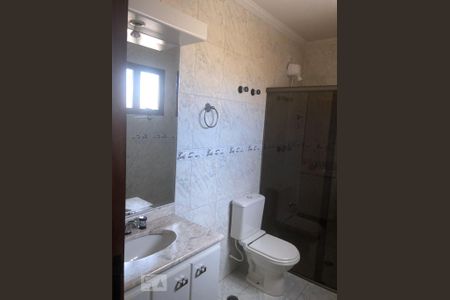 Banheiro de casa para alugar com 3 quartos, 128m² em Jardim Taboão, São Paulo