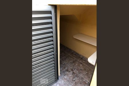 Despensa de casa para alugar com 3 quartos, 128m² em Jardim Taboão, São Paulo