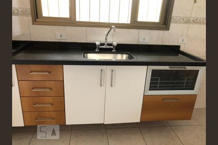 Casa para alugar com 128m², 3 quartos e 4 vagas Casa para alugar com 128m², 3 quartos e 4 vagasPia