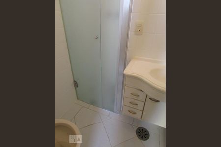 Banheiro de apartamento à venda com 3 quartos, 55m² em City América, São Paulo