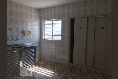 Cozinha de casa para alugar com 2 quartos, 110m² em Vila Gustavo, São Paulo